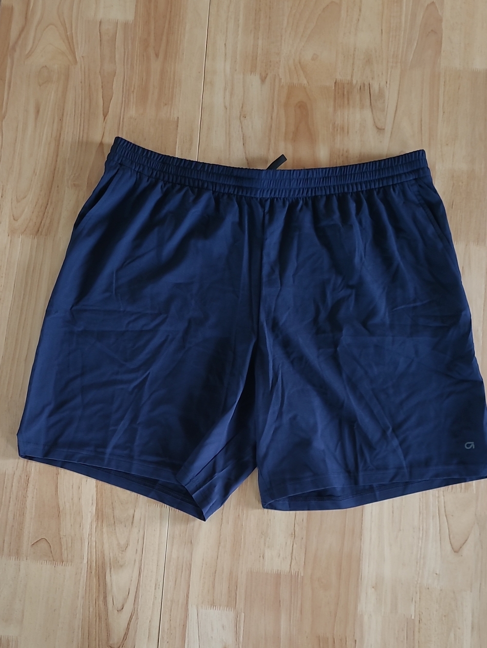 GapFit  Shorts ~ XL